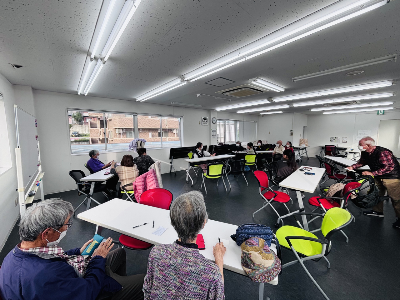 次回のスマホセンターは、 12/13(土)13:00~17:00成瀬コミュニティセンターで行います!!